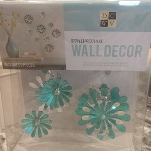 Dimensional Wall Decor